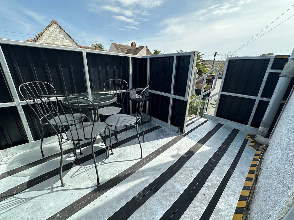 59a Whitstable - 1 Bedroom Flat, Balcony & Parking