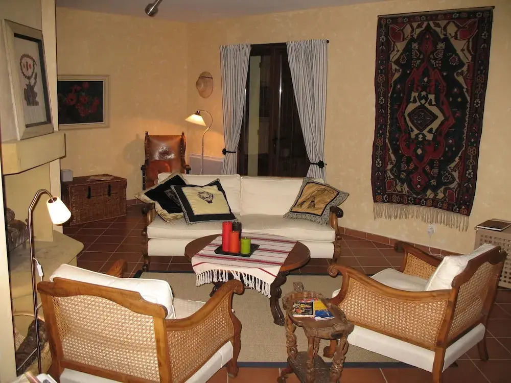 Luxurious Holiday Home with Pool in Ajat France