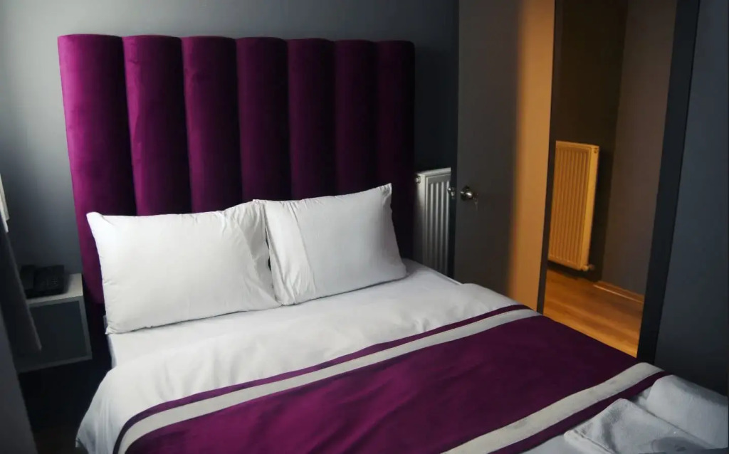 Taksim Larissa hotel suites