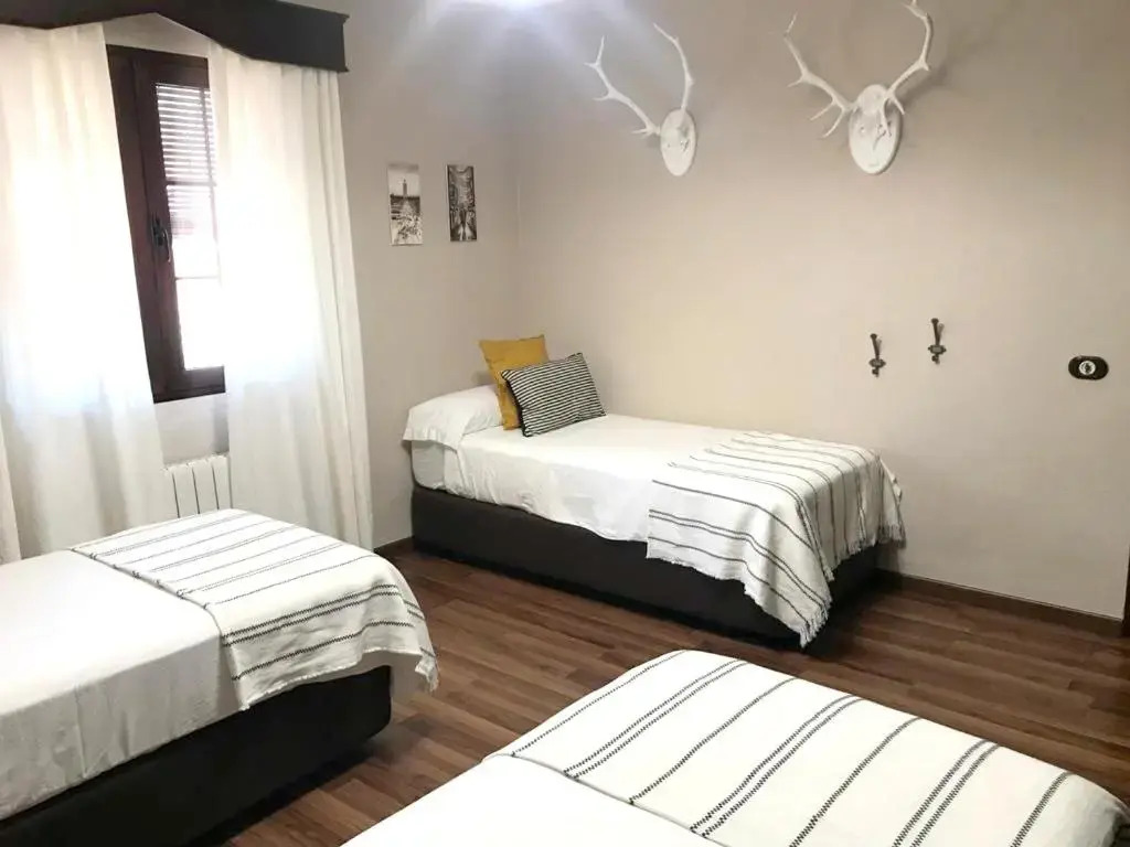 Spacious Villa with Private Pool in Hornachuelos
