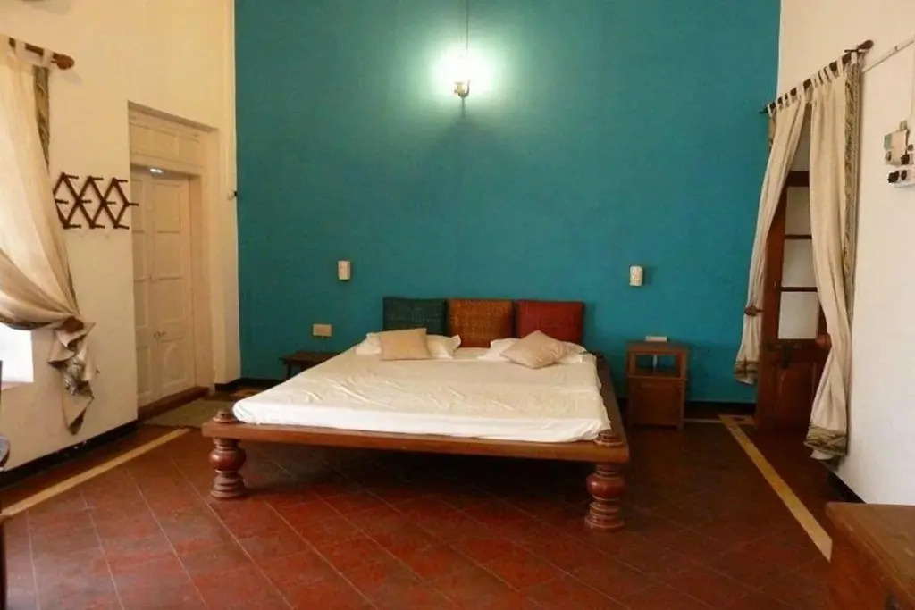 Sui House