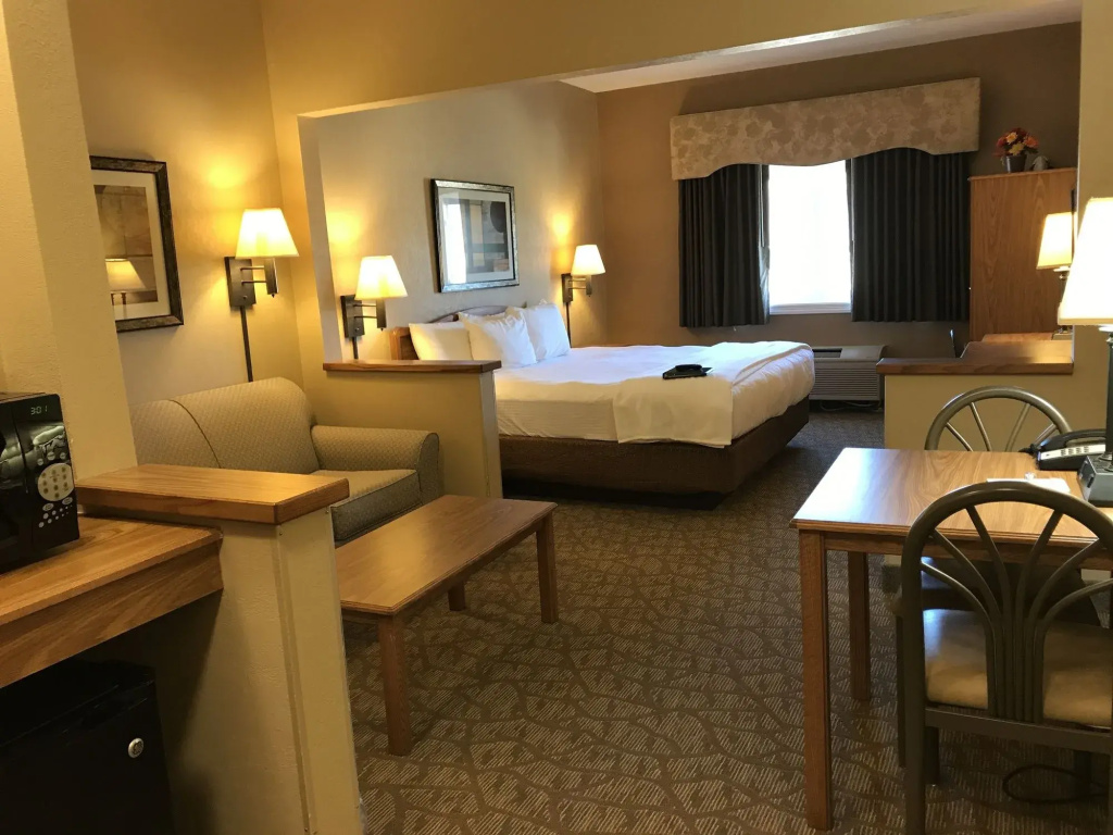 EverSpring Suites
