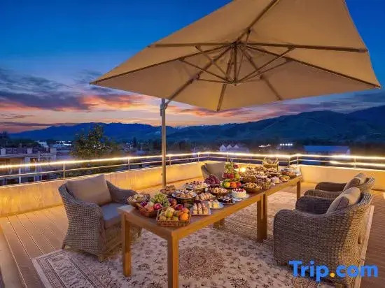 Yixi Xiaozhai Natural Oxygen Bar Homestay in Nalati
