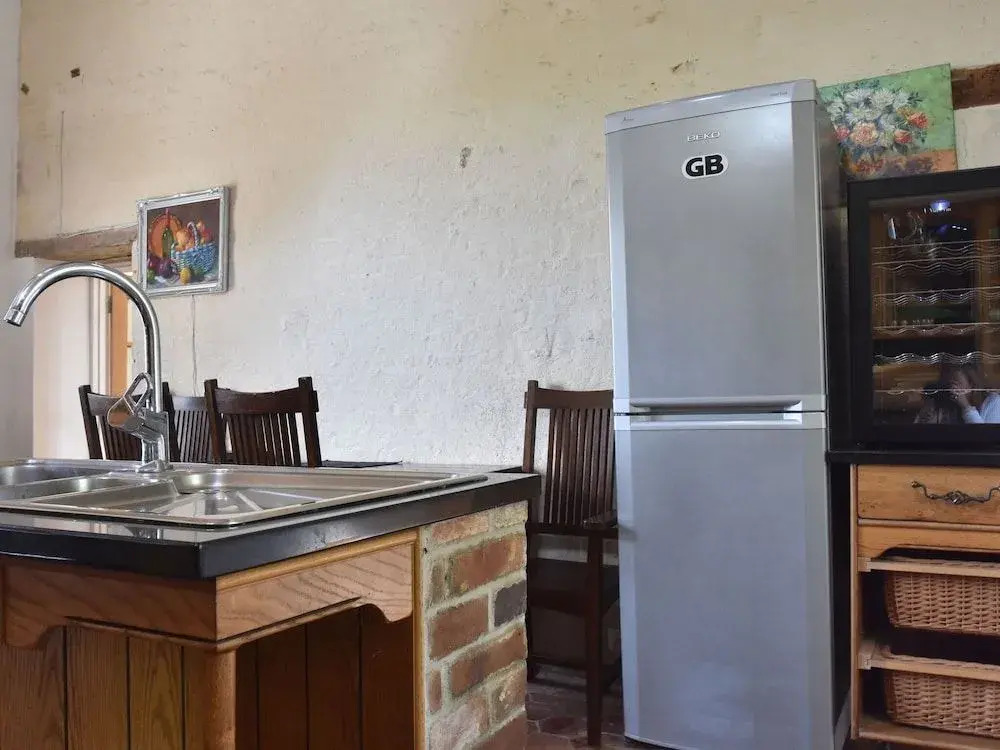 Cozy Mansion in Montreuil-la-cambe With Garden