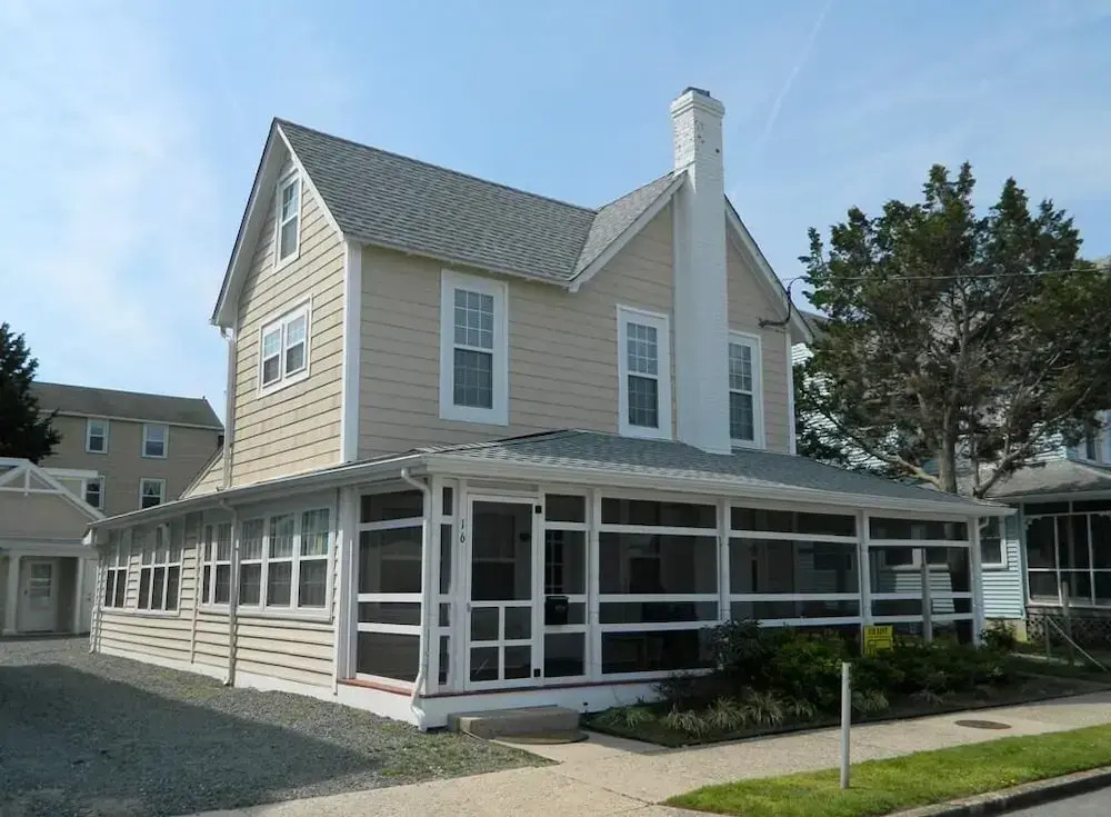 Delaware Avenue 16A