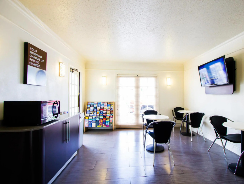 Motel 6-Austin, TX - Midtown