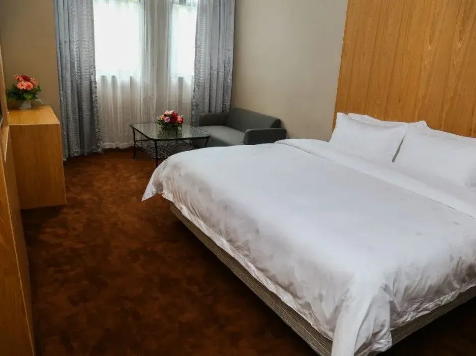 Shenzhen Yayuan Port Hotel