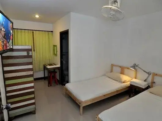 Pier 24 Boutique Guesthouse