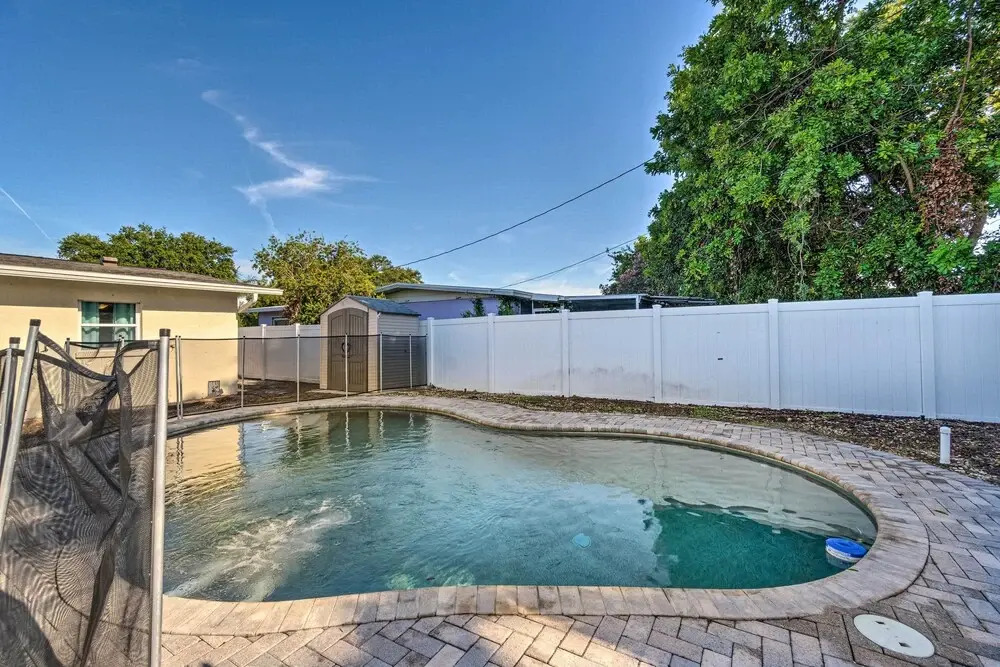 6 Mi to Beach: Bradenton Home w/ Pool & Yard