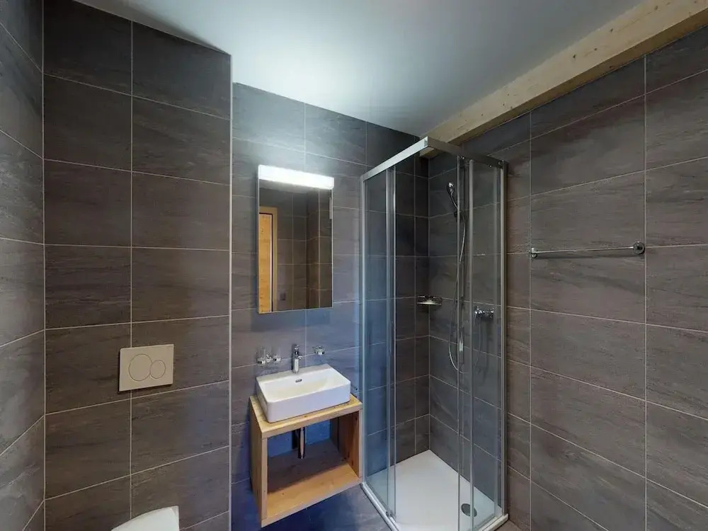 Apartment With Swimming Pool Access