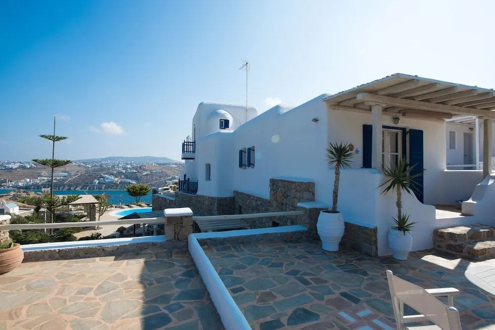 Villa Anemoessa Olive Green with Pool