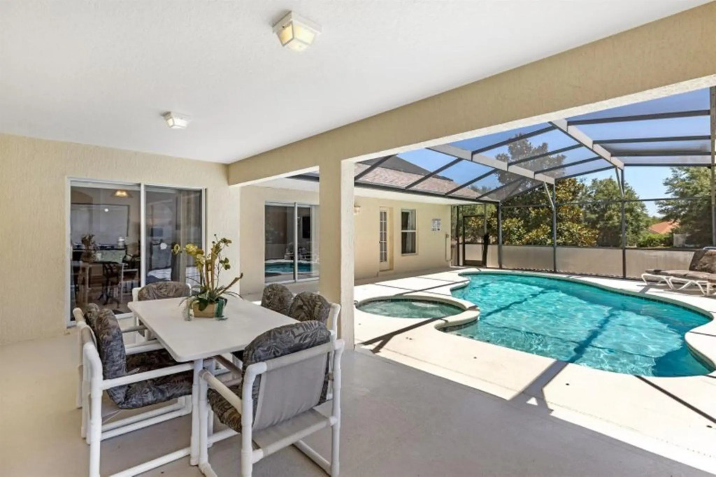 Private Pool Homes