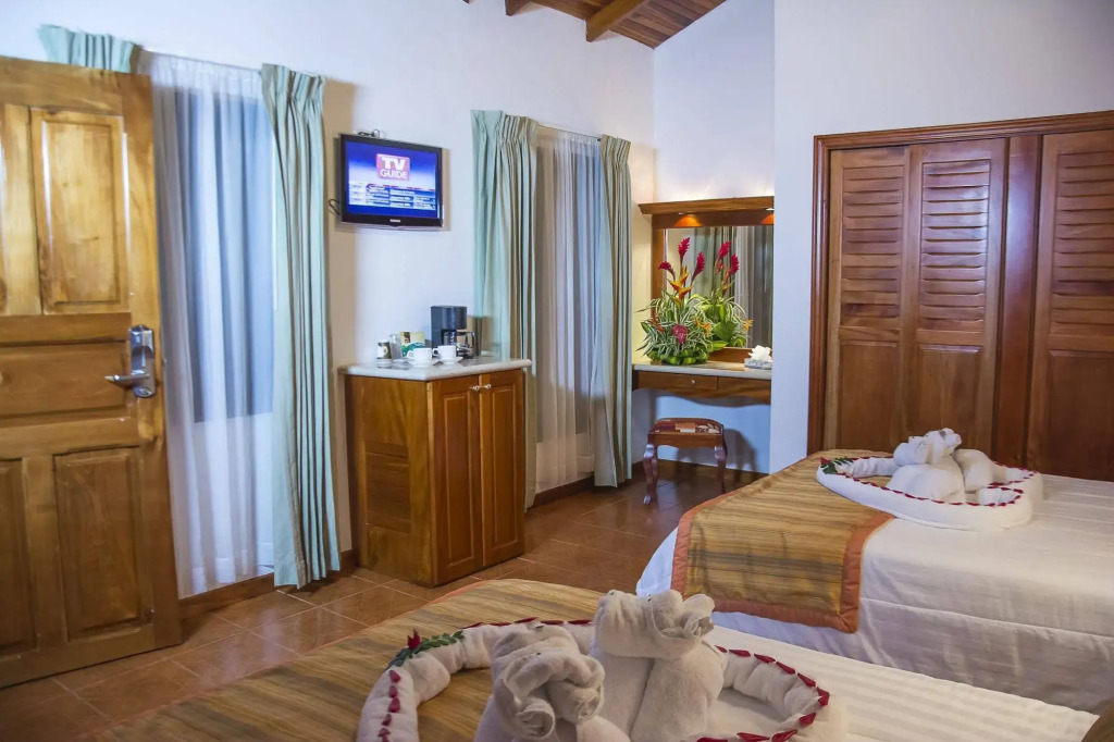 Arenal Paraiso Resort Spa & Thermo Mineral Hot Springs