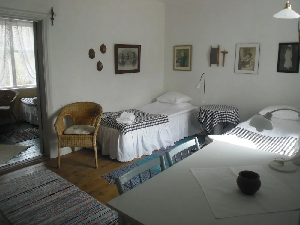 Brunnsta Gård