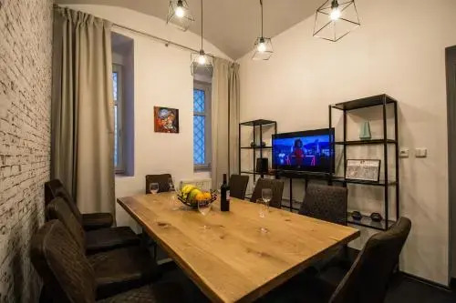 Brooklyn Sauna Apt by Ruterra