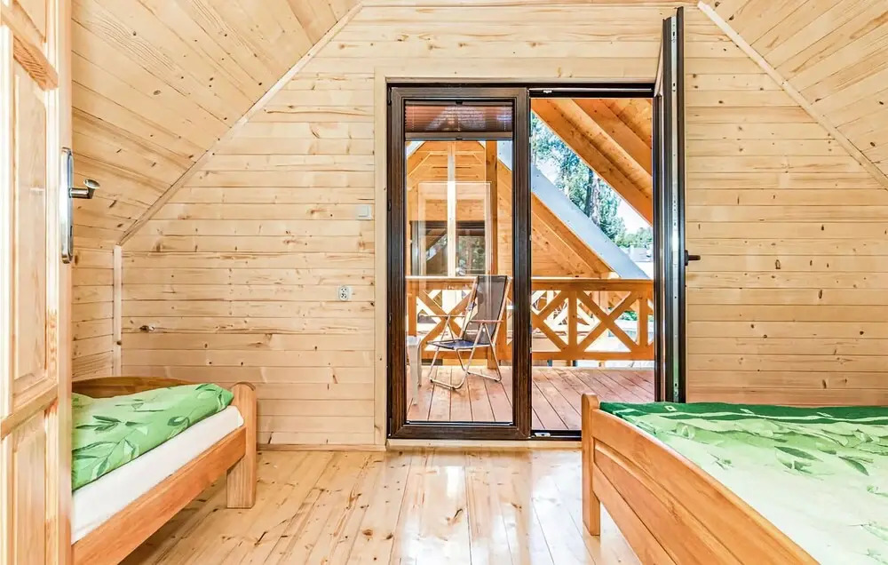 Beach Front Home In Pobierowo With Wifi