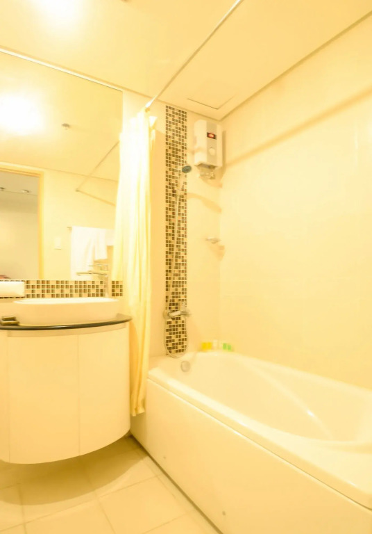 Extremeli Suites