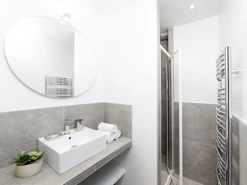 LUX 4BDR Opera Lafayette 3 by Livinparis
