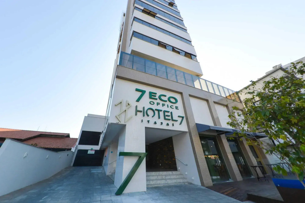 Hotel 7 Itajaí by RB Hotelaria