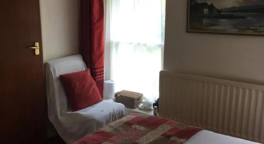 Holly Cottages