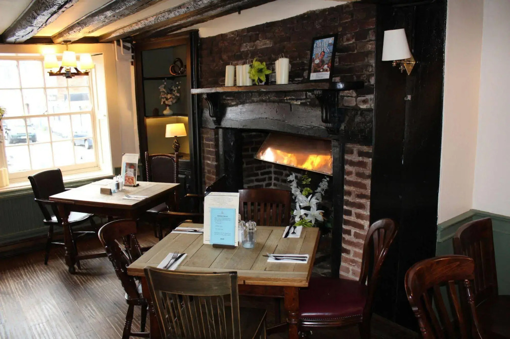 Whyte Harte Hotel