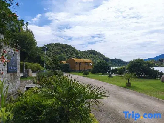 Lushan West Sea at Waterside B&B
