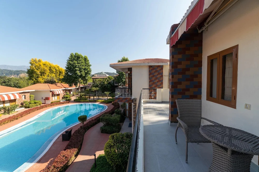 Country Inn Tarika Resort Jim Corbett