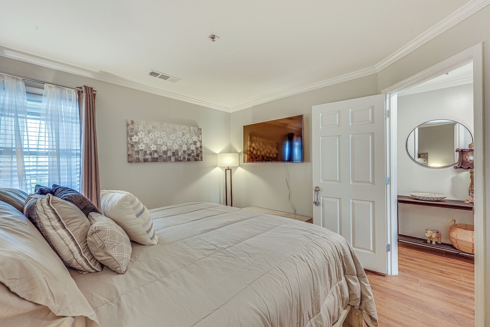 North Topsail Beach Condo in Resort-style Complex!