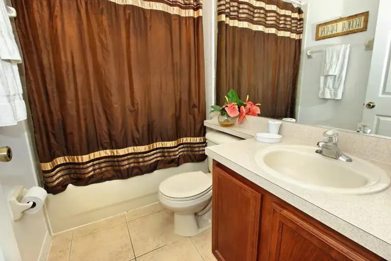 623 Coventry Drive 5 Bedrooms, 3 Bathrooms