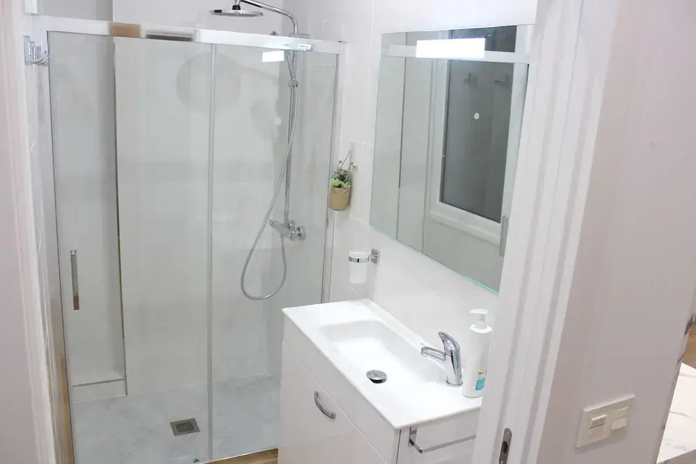 CENTRAL APARTMENT NEAR THE SEA - by SanSebastianApartments.es