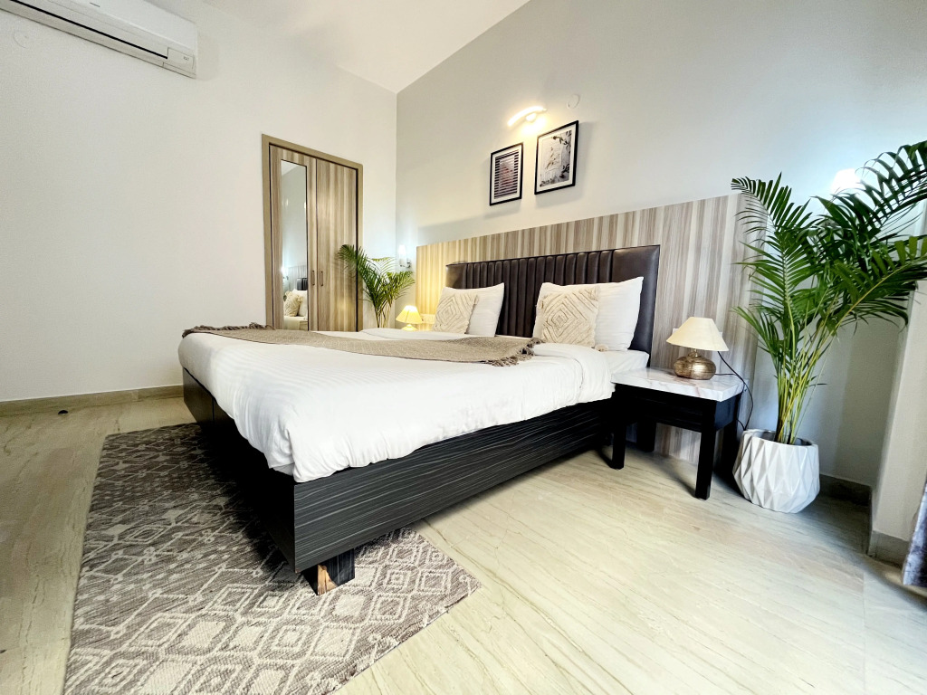 Premium 1Bhk Serviced Apartment By Bedchambers