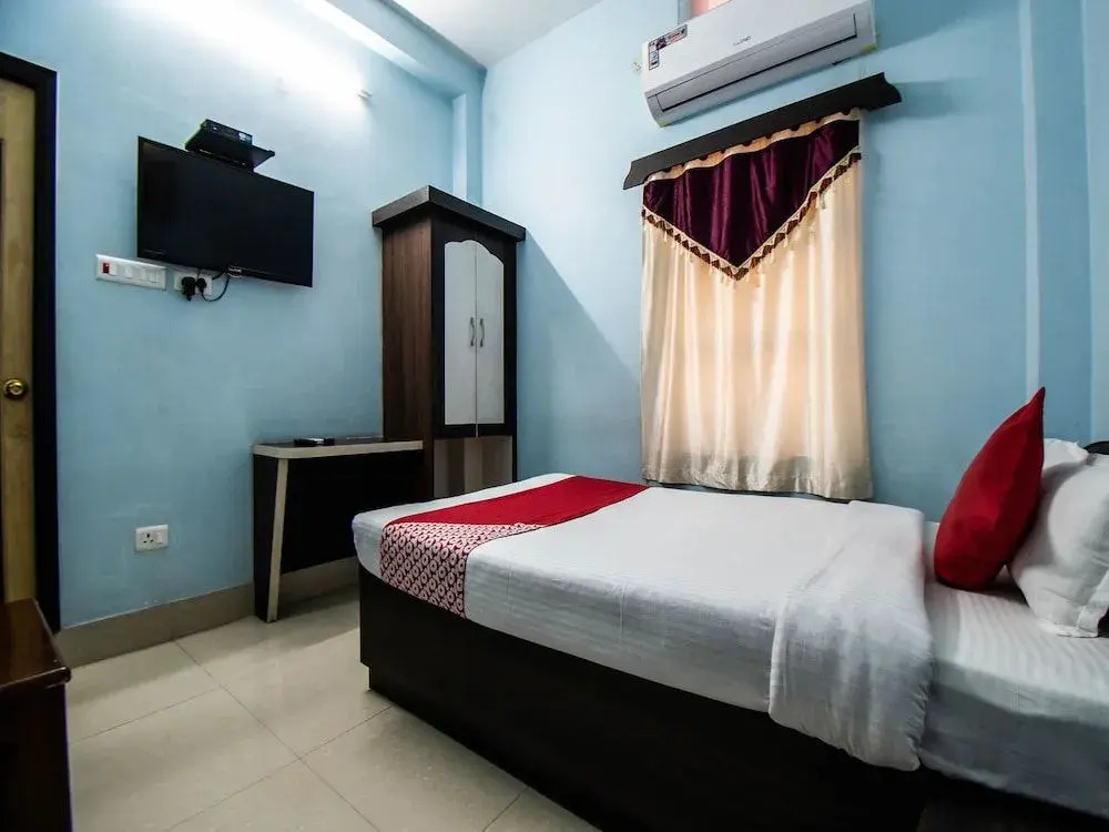 Hotel Double Tree Deluxe by OYO Rooms