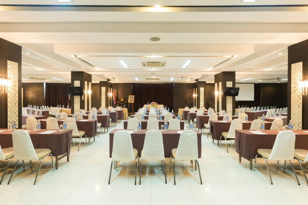 The Legacy Convention Hotel