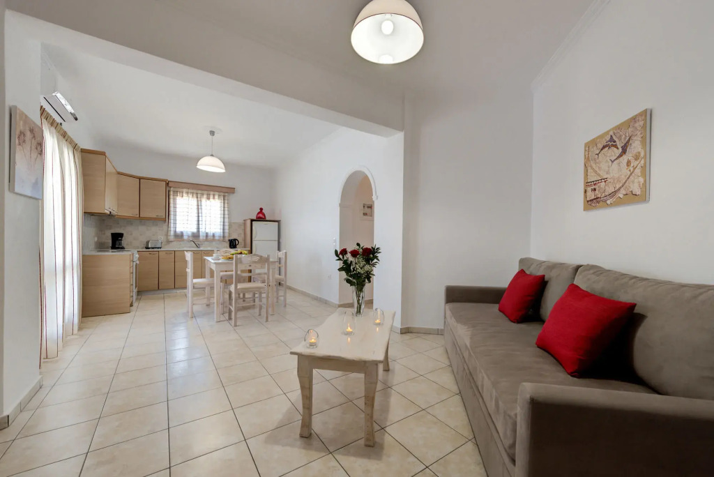 Akrotiri Apartments