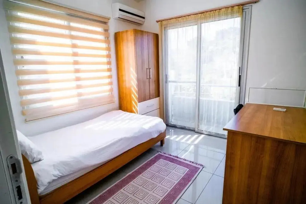 Beautiful Two-Bedroom Apartment near the Sea Sel 6-5