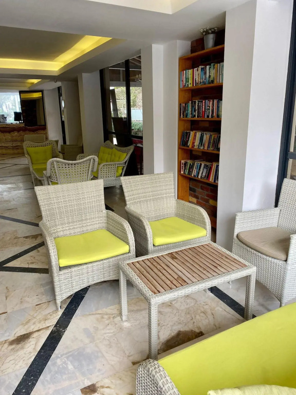 Eda Hotel