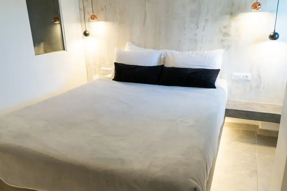 George & Joanna Suites Santorini