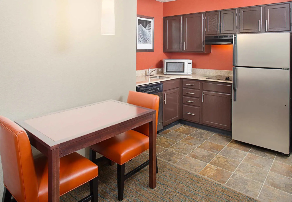 Courtyard by Marriott Richmond Northwest