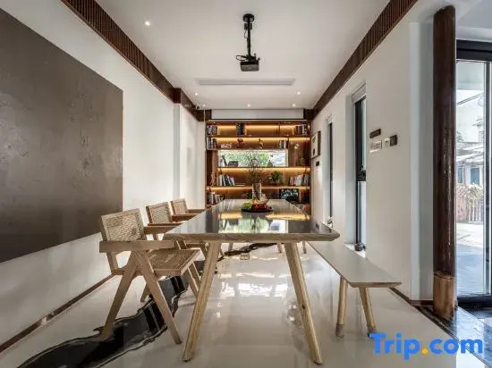 Floral Hotel·TongLi Water And Clouds Garden Boutique Hotel