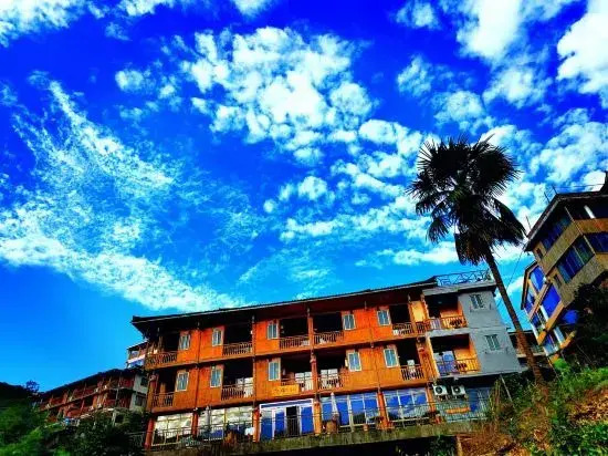 Longji Rice Terraces Qunlonghuizhu B&B (Jinfoding No. 3 Observation Deck Branch)