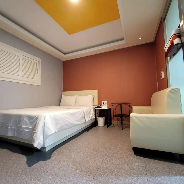 SKY Motel