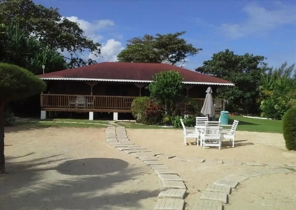Fern Court Apartment With Oceanic View