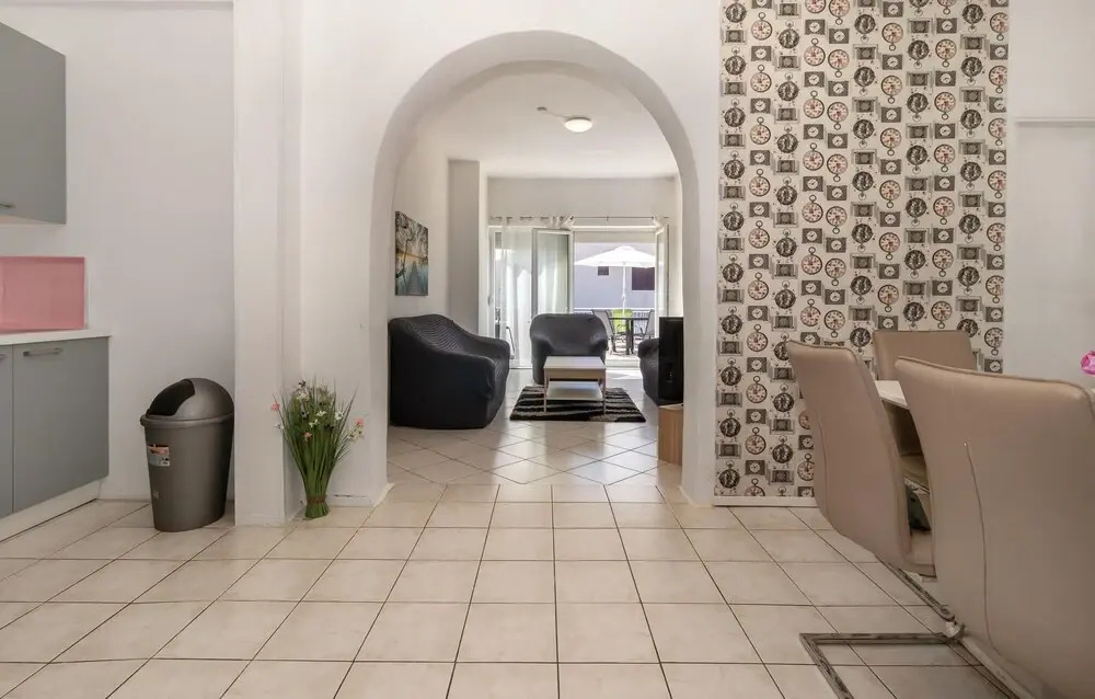 Nice Apartment in Novi Vinodolski With Wifi and 2 Bedrooms