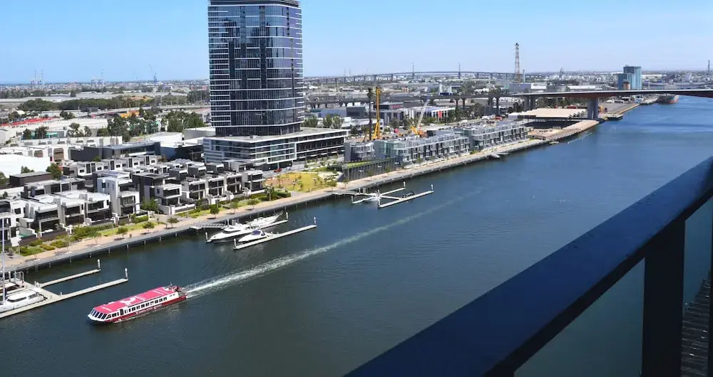 Orange Stay @ No1 Collins Wharf