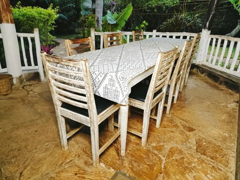 Upani in Diani complimentary cook for villas only, room service for deluxe suites