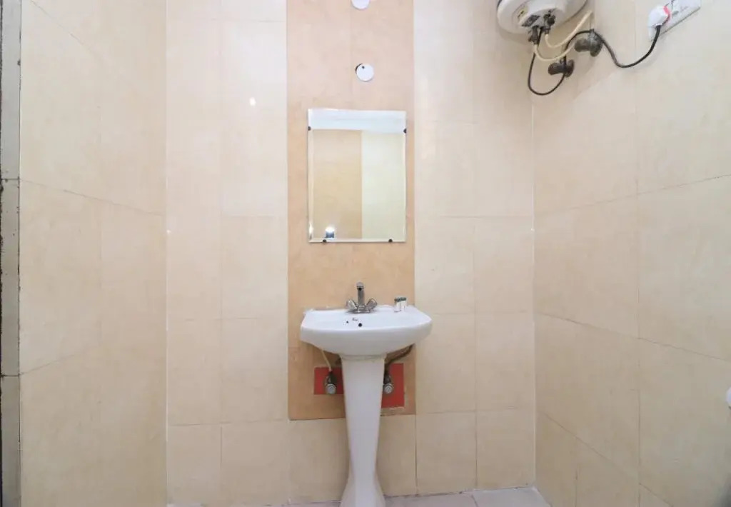 Queen Residency By OYO Rooms