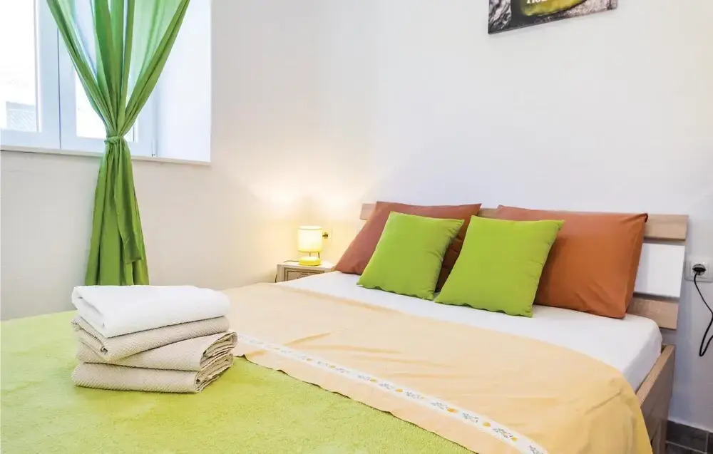 Beautiful Home in Nadin With 3 Bedrooms, Wifi and Outdoor Swimming Pool