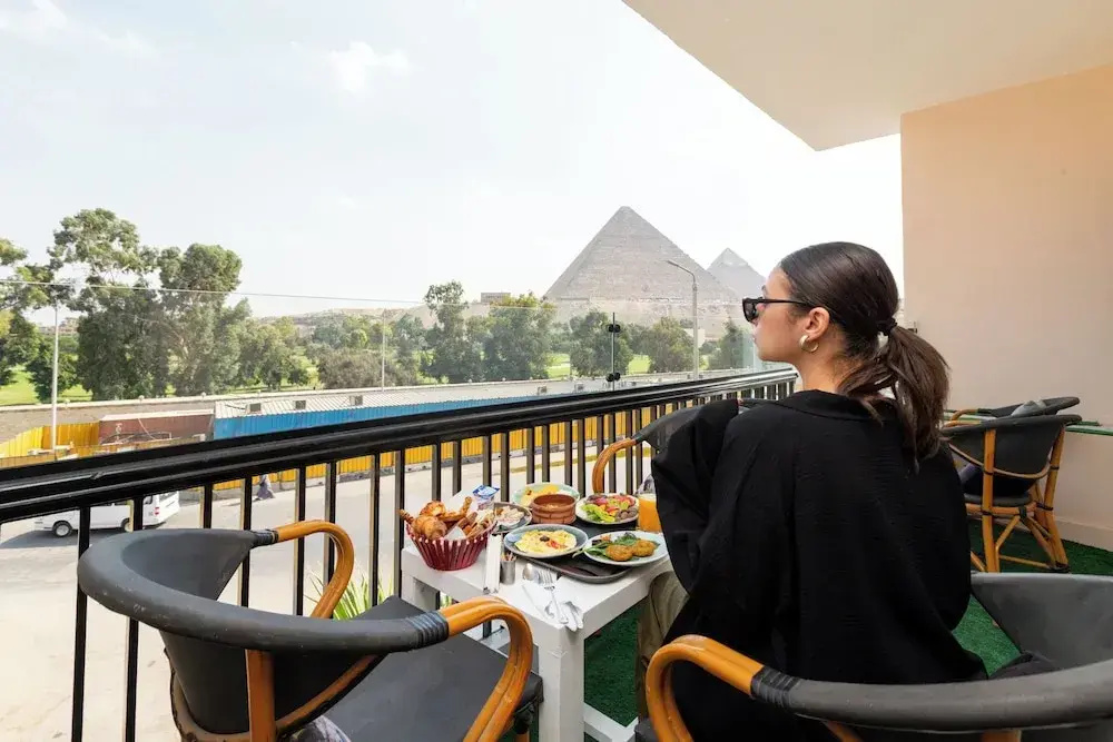 Maria Pyramids House
