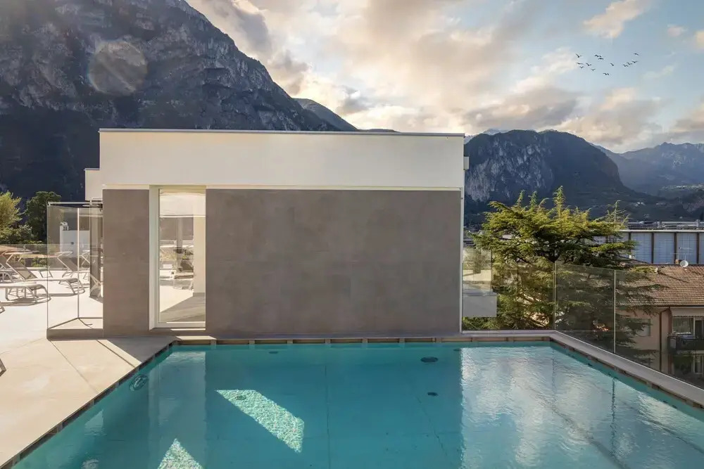 Aris Apartments & Sky Pool