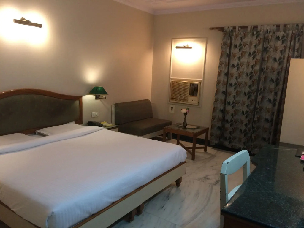 LMB Hotel City Centre, Jaipur